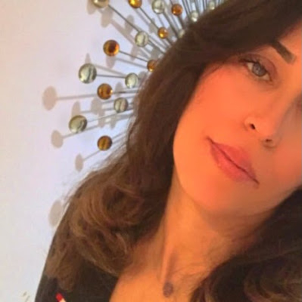 Meet your Posher, Houda